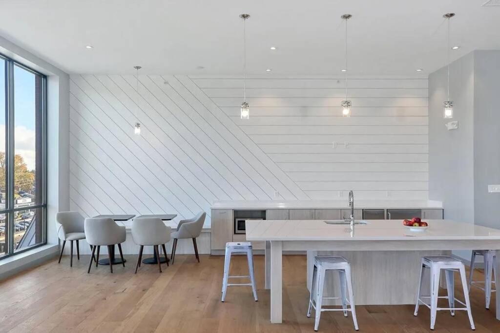 Luxury Apartment With Gym, Steps From Commuter Rail #4011 Reading エクステリア 写真